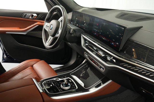 Used 2025 BMW X5 M60i AWD/4WD image 47