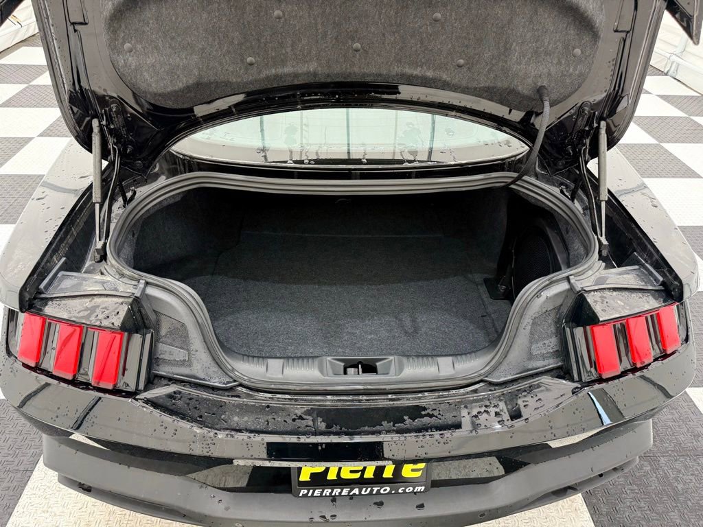 New 2025 Ford Mustang Dark Horse image 4