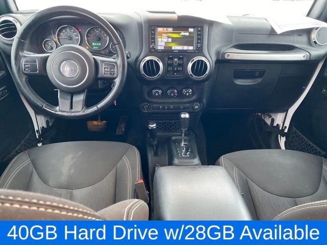 Used 2016 Jeep Wrangler Unlimited Sahara w/ Dual Top Group AWD/4WD image 6