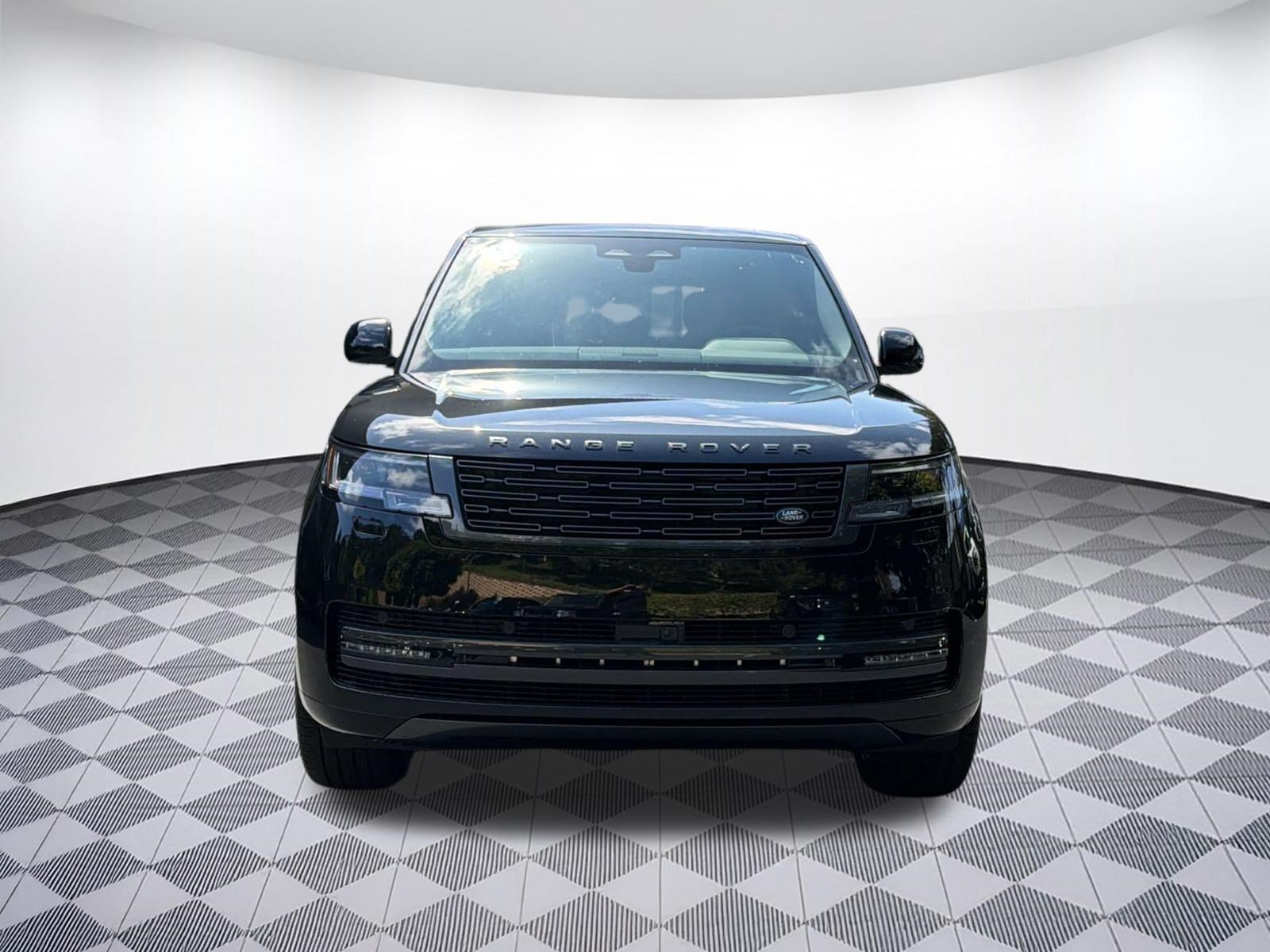 New 2026 Land Rover Range Rover Long Wheelbase SE AWD/4WD image 6