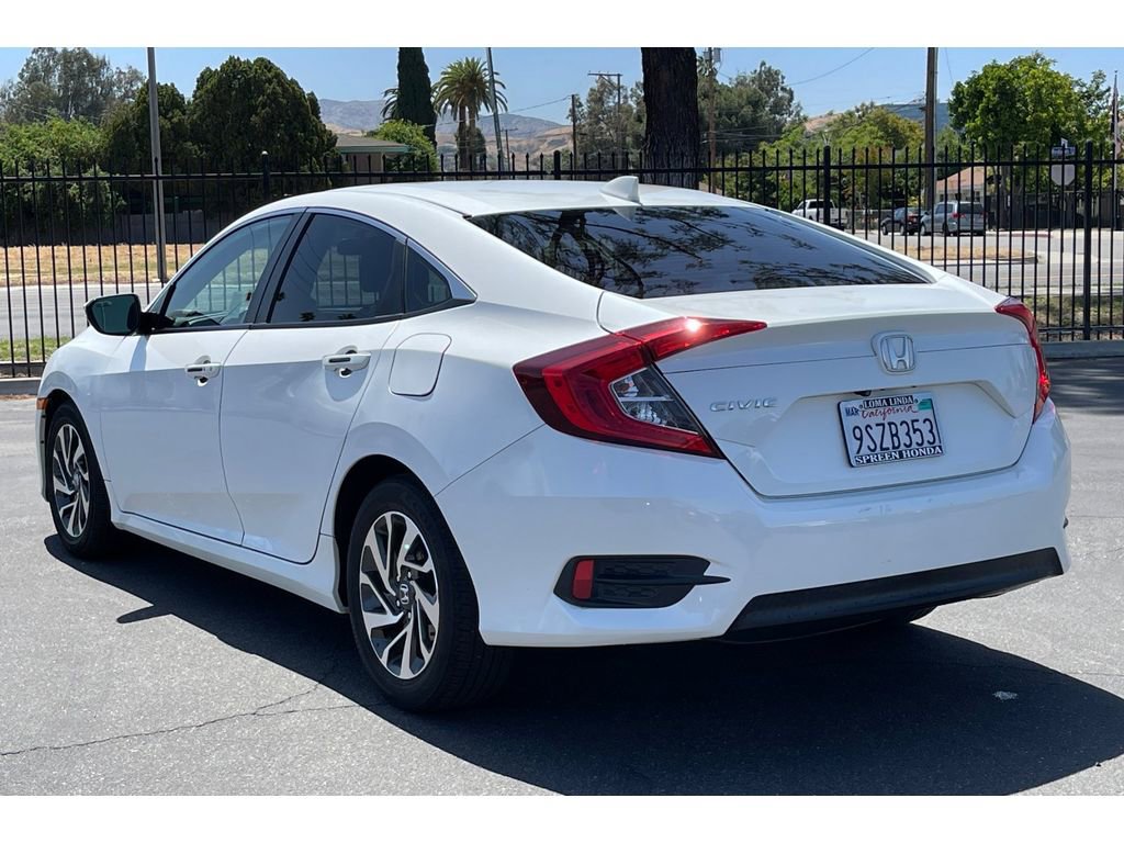 Certified 2018 Honda Civic EX image 3