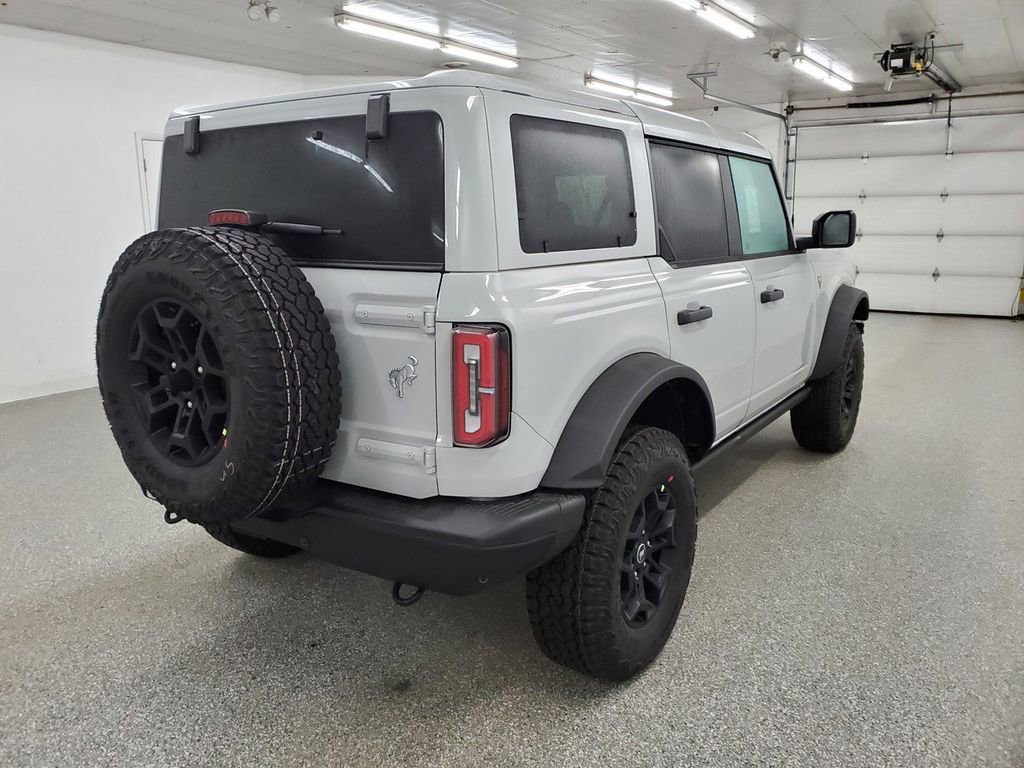 New 2026 Ford Bronco Badlands image 4