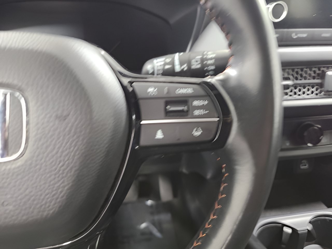 Used 2023 Honda HR-V Sport image 25