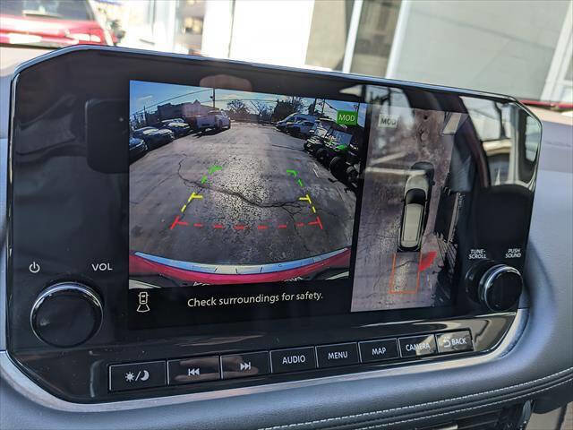 Used 2023 Nissan Rogue SL w/ SL Premium Package image 26