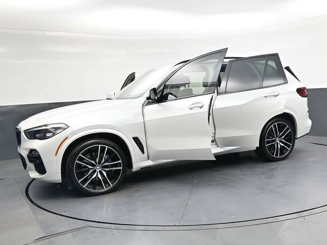 Used 2021 BMW X5 xDrive40i w/ M Sport Package AWD/4WD image 28