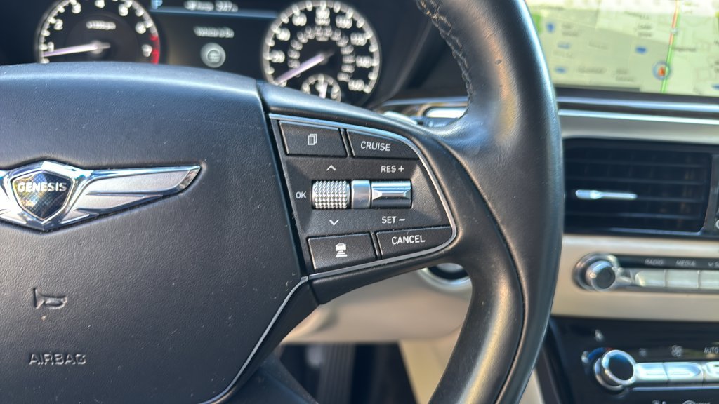 Used 2018 Genesis G90 3.3T Premium AWD/4WD image 21
