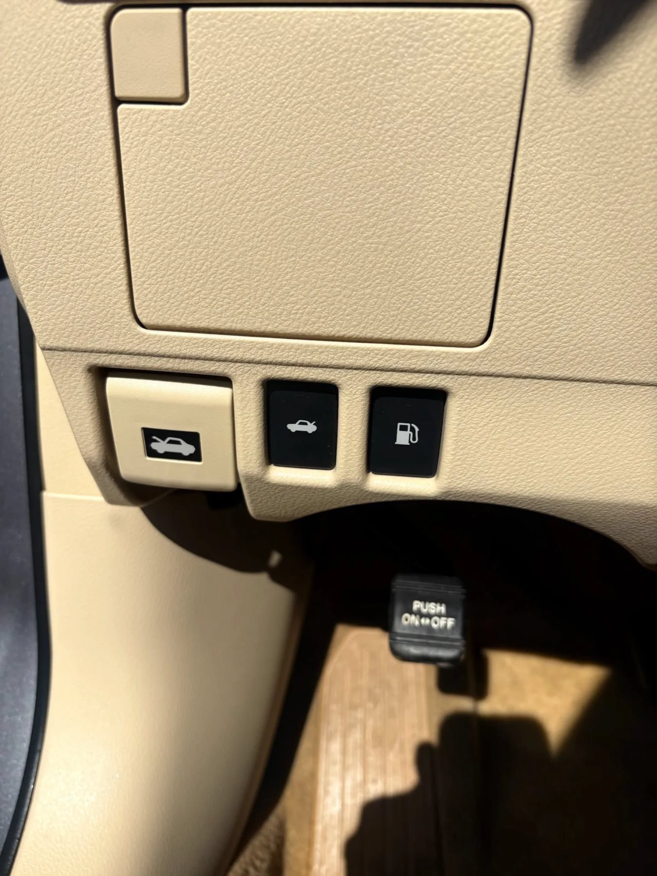 Used 2014 Lexus ES 350 w/ Luxury Package FWD image 18