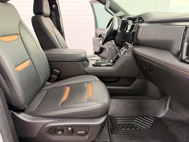 Used 2024 GMC Sierra 2500 AT4 w/ AT4 Premium Plus Package AWD/4WD image 23
