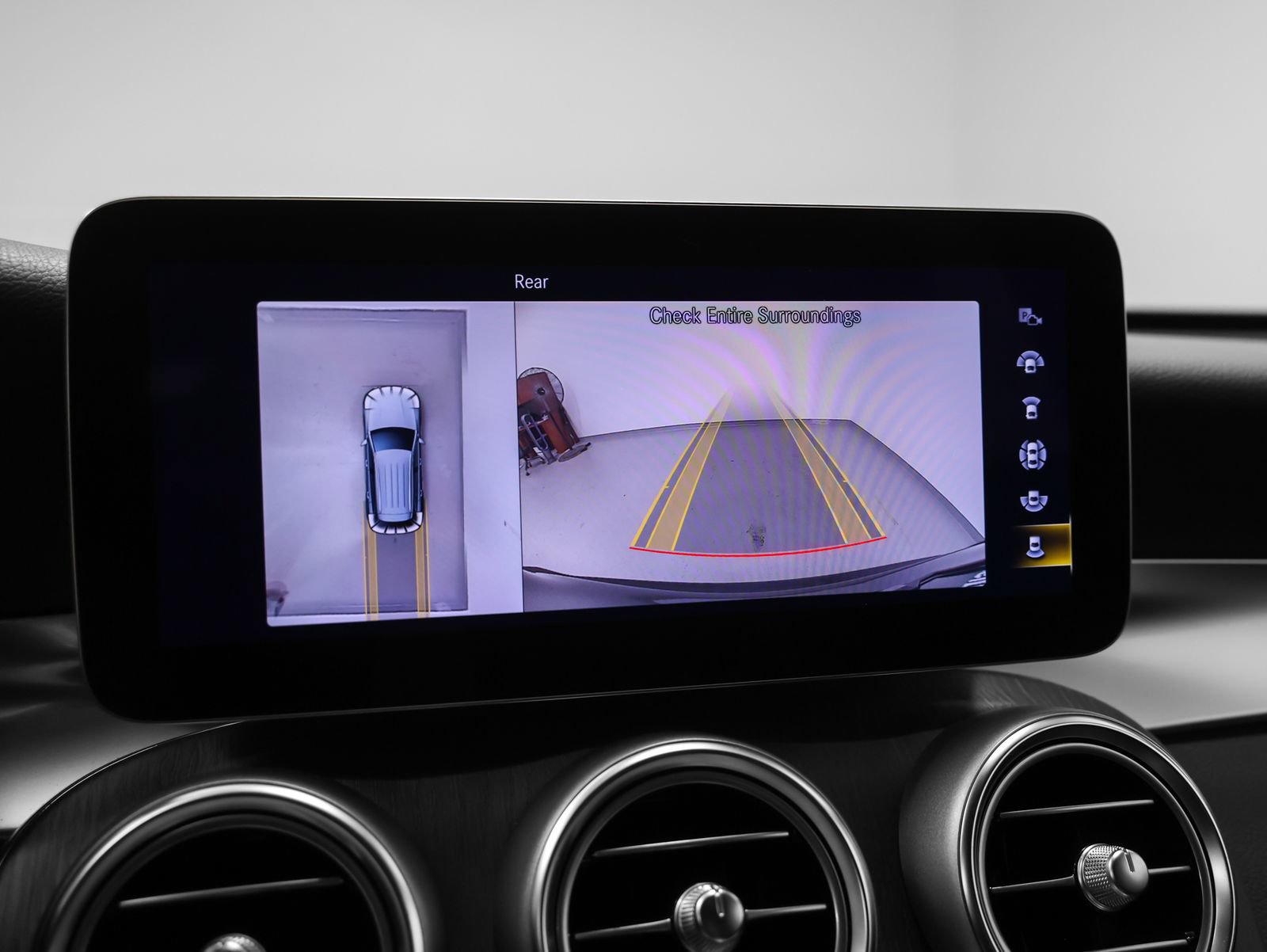 Used 2021 Mercedes-Benz GLC 300 4MATIC image 40