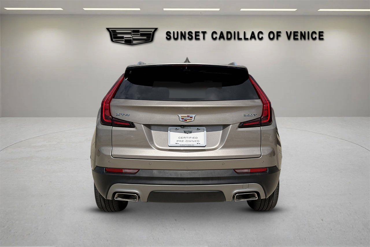 Certified 2023 Cadillac XT4 Premium Luxury w/ Enhanced Visibility Package image 4