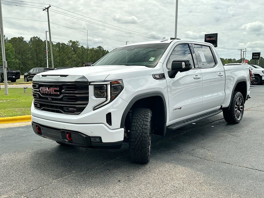 Used 2023 GMC Sierra 1500 AT4 w/ AT4 Premium Package AWD/4WD image 2