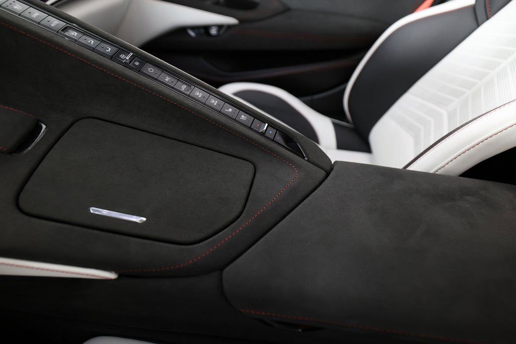 Used 2023 Chevrolet Corvette Stingray Premium Conv w/ Z51 Performance Package image 39