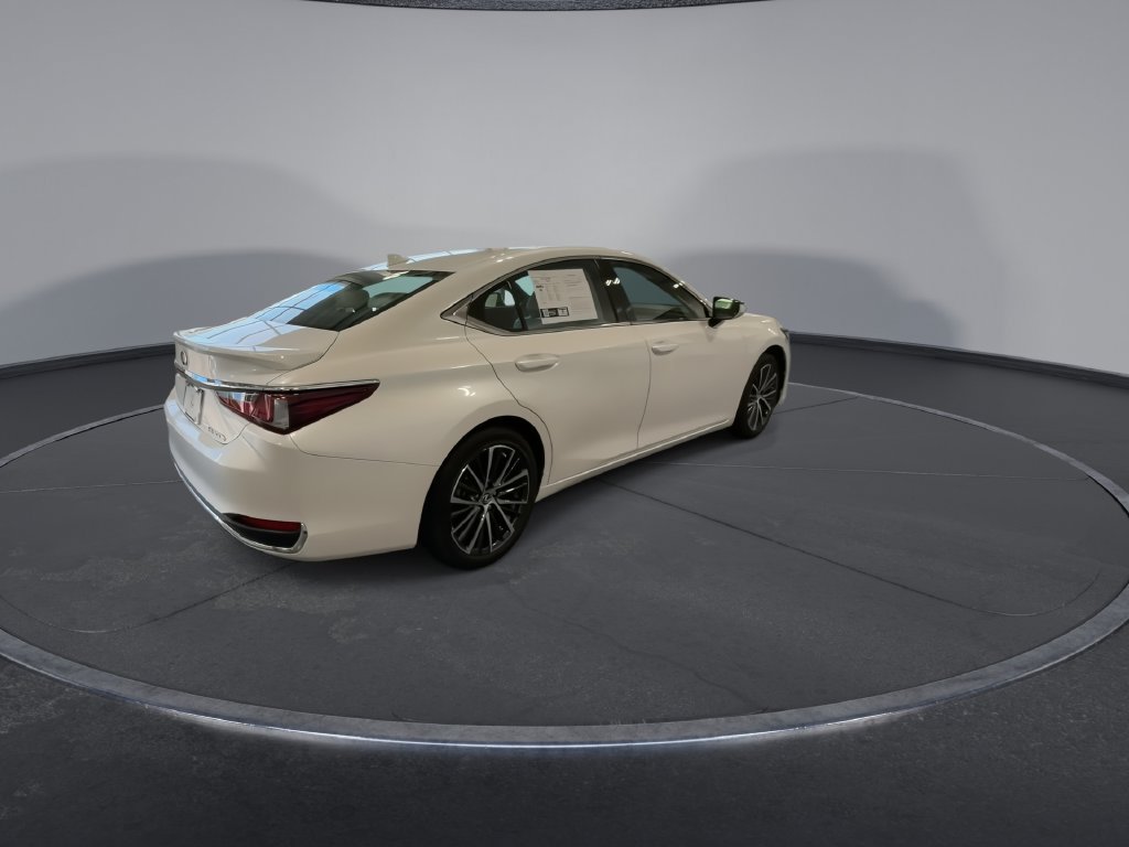Used 2024 Lexus ES 300h w/ Premium Package FWD image 8