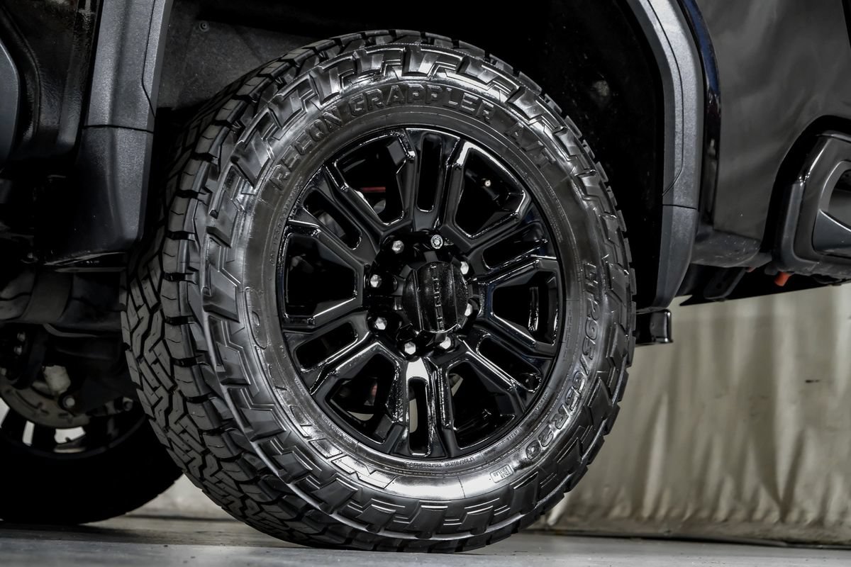 Used 2022 GMC Sierra 2500 Denali w/ Denali Black Diamond Edition AWD/4WD image 58