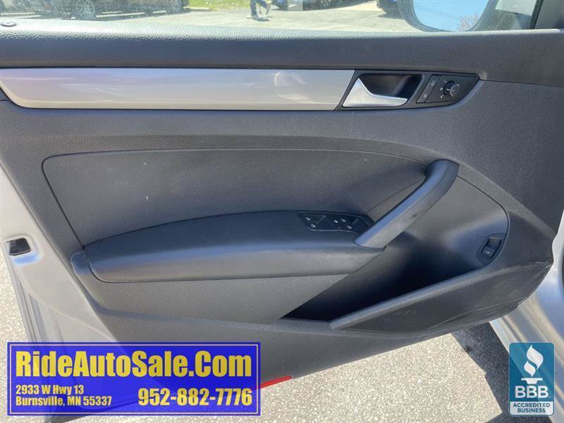 Used 2012 Volkswagen Passat 2.5 S FWD image 9