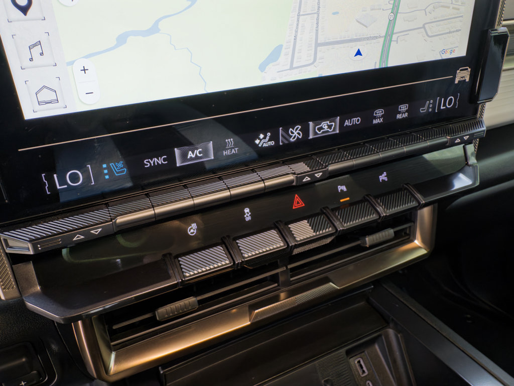 Used 2024 GMC Hummer EV 3X w/ LPO, Illumination Package AWD/4WD image 15
