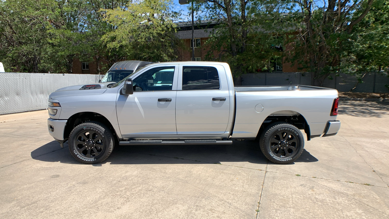 New 2026 RAM 2500 Tradesman AWD/4WD image 2
