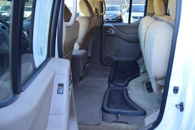 Used 2014 Nissan Frontier SV w/ SV Value Truck Package image 43