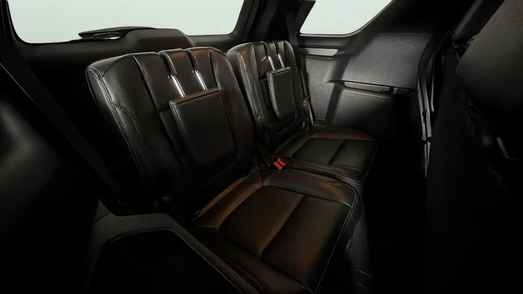 Used 2017 Ford Explorer Limited AWD/4WD image 32
