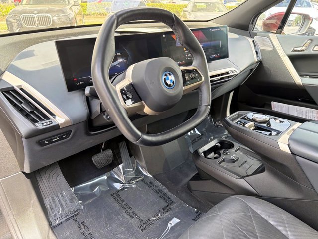 Used 2023 BMW iX M60 image 22