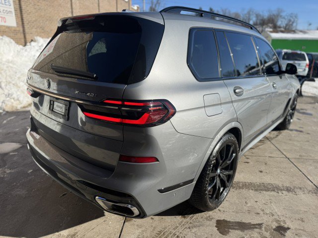 Used 2024 BMW X7 xDrive40i w/ M Sport Package image 4