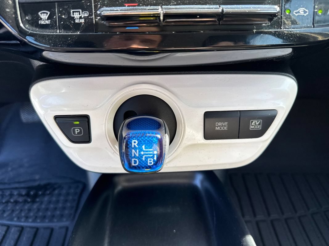 Used 2017 Toyota Prius Two w/ Carpet Mat Package FWD image 21