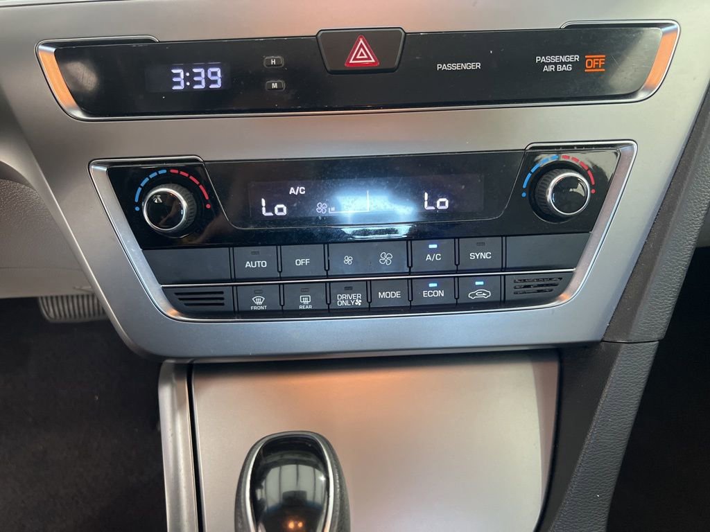 Used 2016 Hyundai Sonata SE image 16