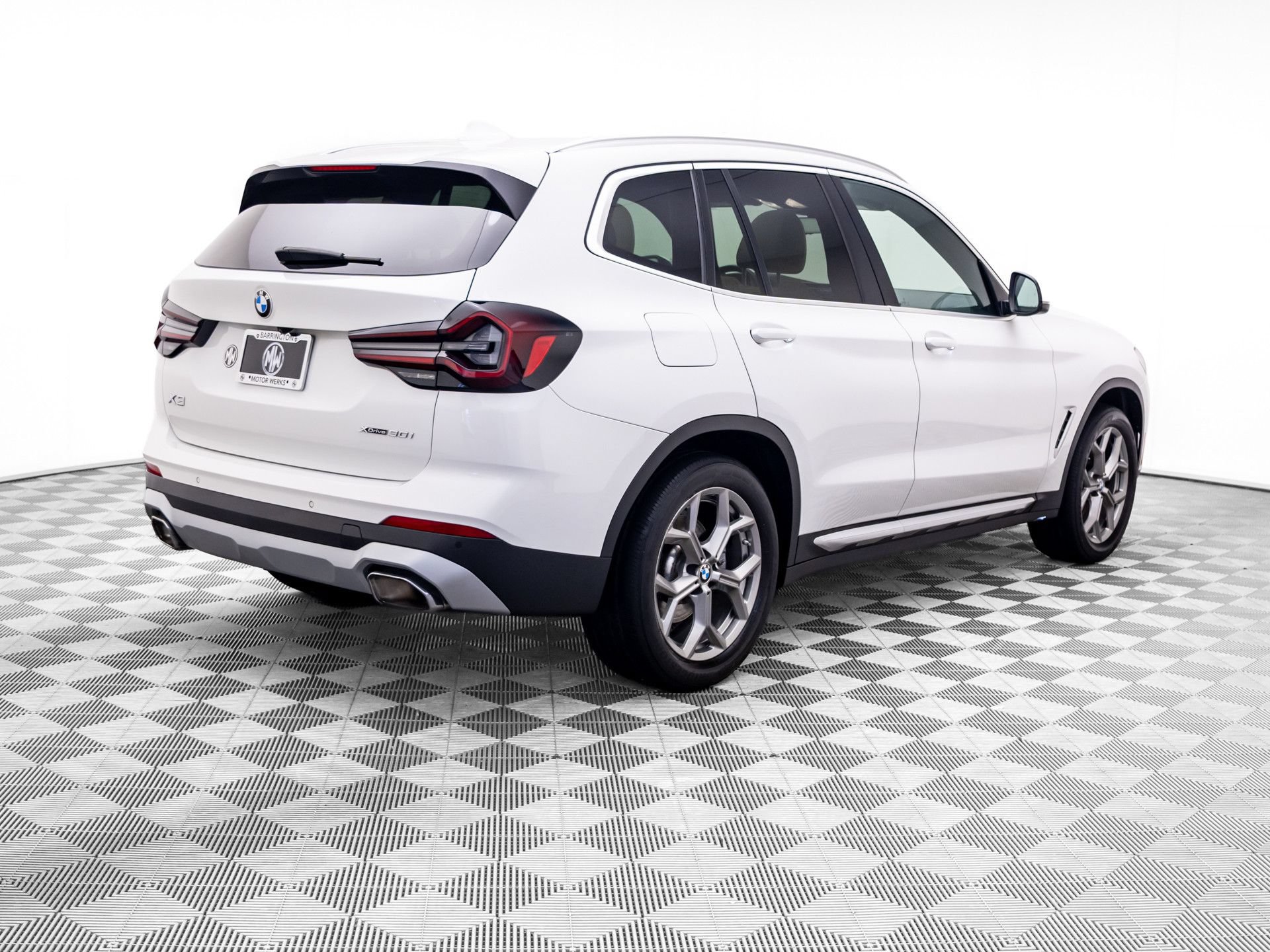 Used 2024 BMW X3 xDrive30i w/ Convenience Package AWD/4WD image 6