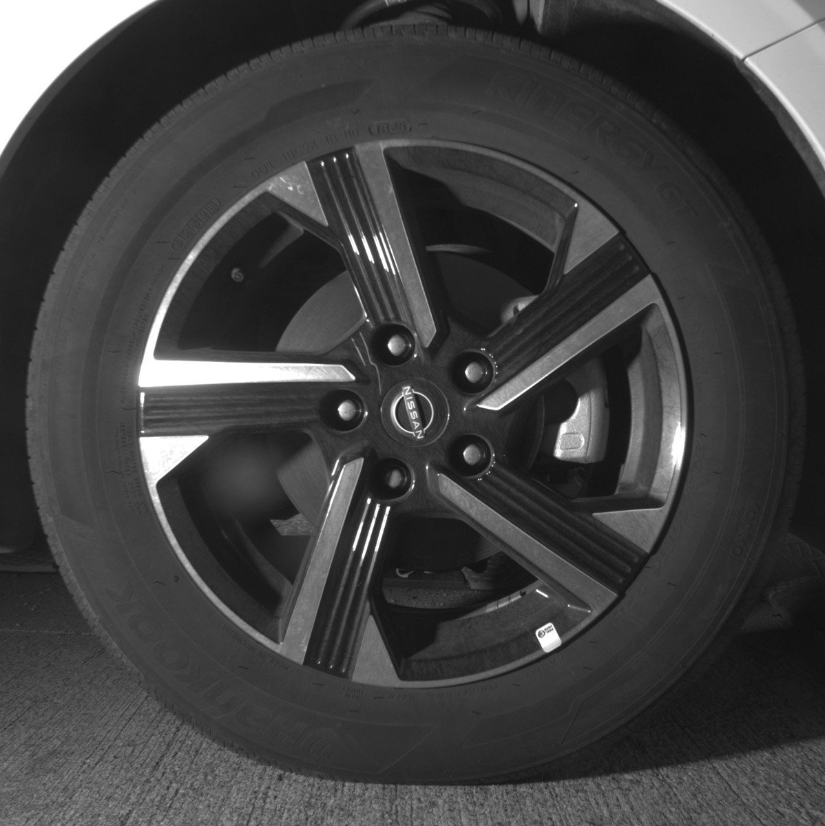 Used 2025 Nissan Sentra SV image 13