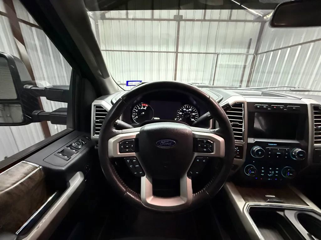 Used 2017 Ford F250 Lariat w/ Chrome Package image 16