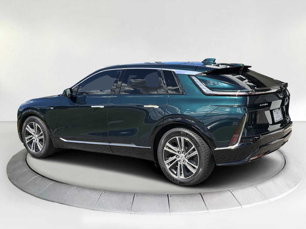 Certified 2024 Cadillac Lyriq Luxury w/ LPO, Floor Liner Package RWD image 3