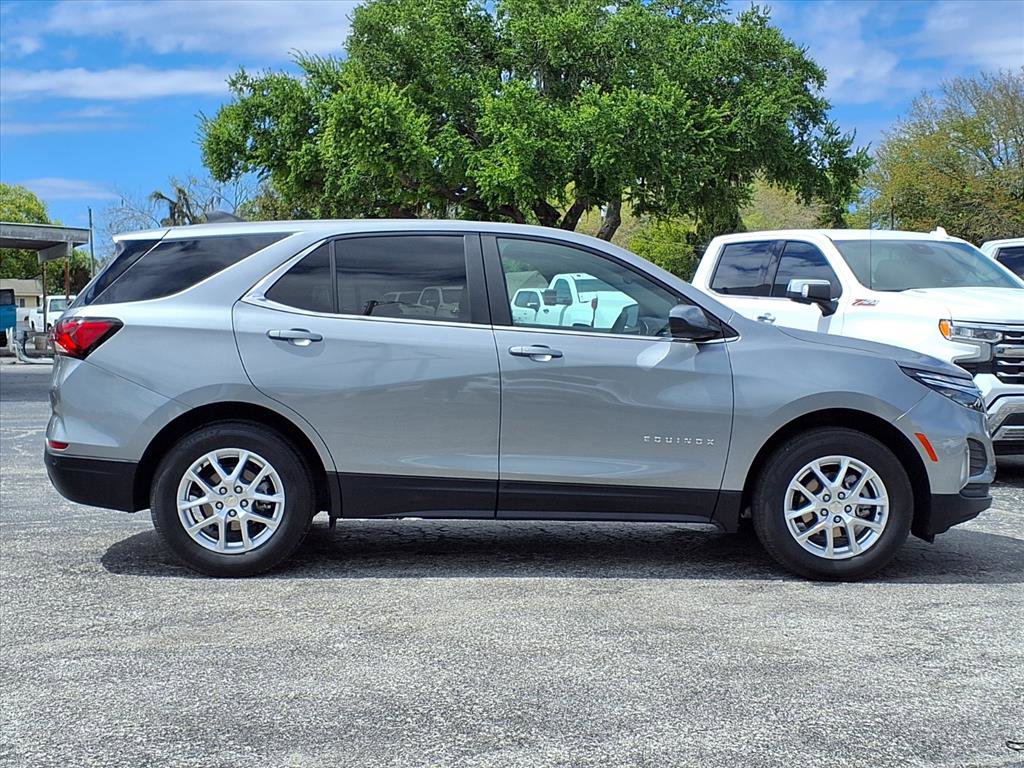 Used 2024 Chevrolet Equinox LT w/ LPO, Floor Liner Package image 3