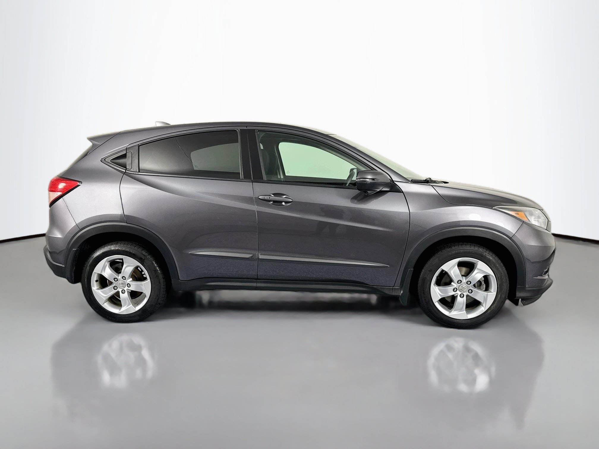 Used 2016 Honda HR-V EX image 4