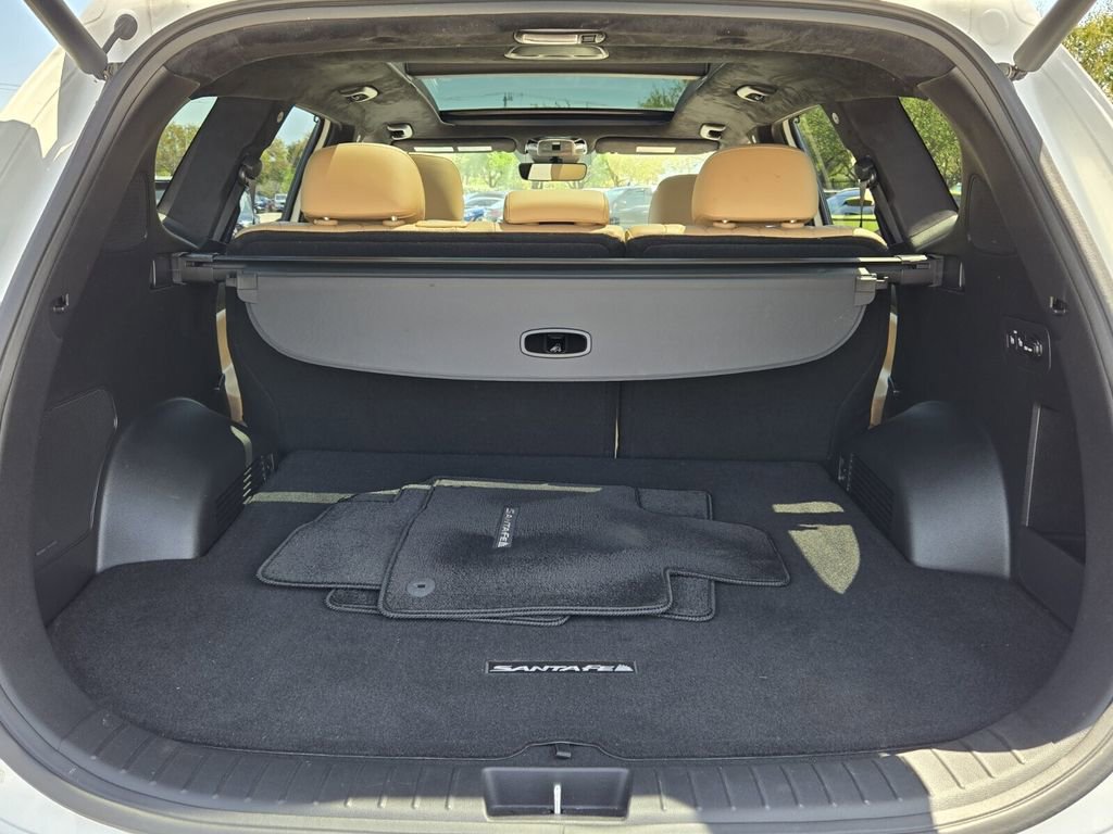 Certified 2023 Hyundai Santa Fe Calligraphy image 15