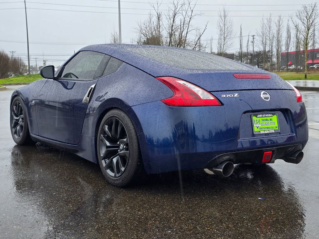 Used 2019 Nissan 370Z Coupe RWD image 3