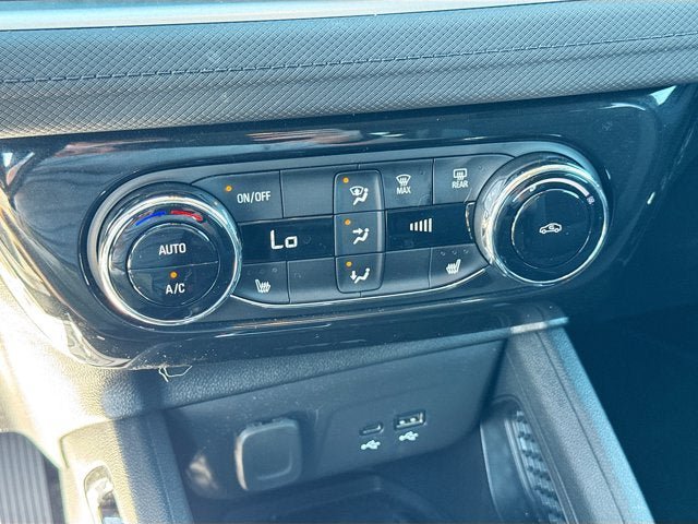 Used 2024 Chevrolet TrailBlazer LT w/ Convenience Package AWD/4WD image 15