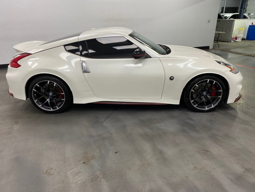 Used 2016 Nissan 370Z NISMO RWD image 7