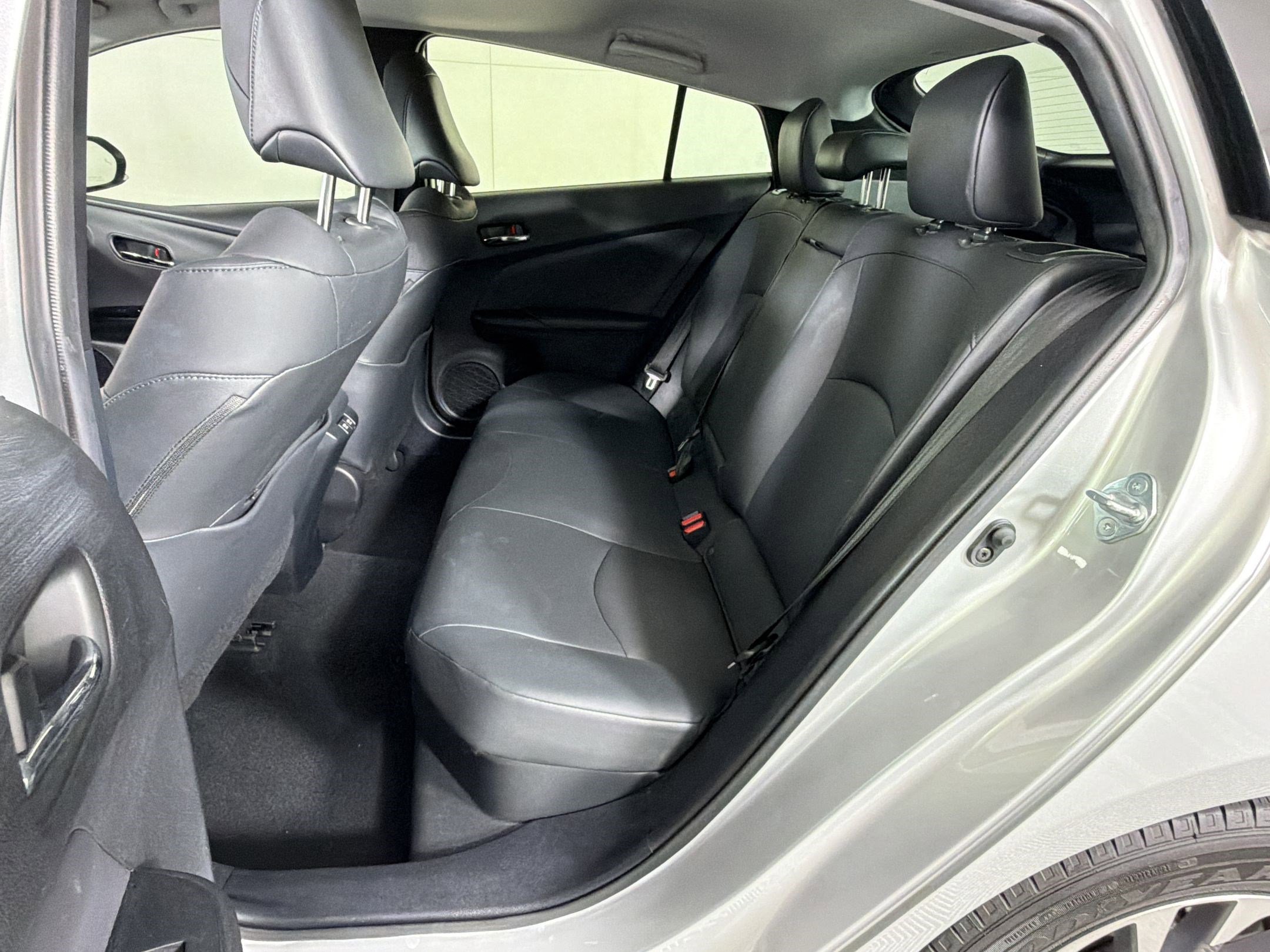 Used 2019 Toyota Prius XLE w/ Advanced Technology Package image 15