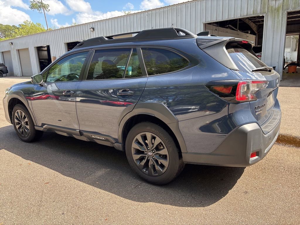 Used 2024 Subaru Outback Onyx Edition image 23
