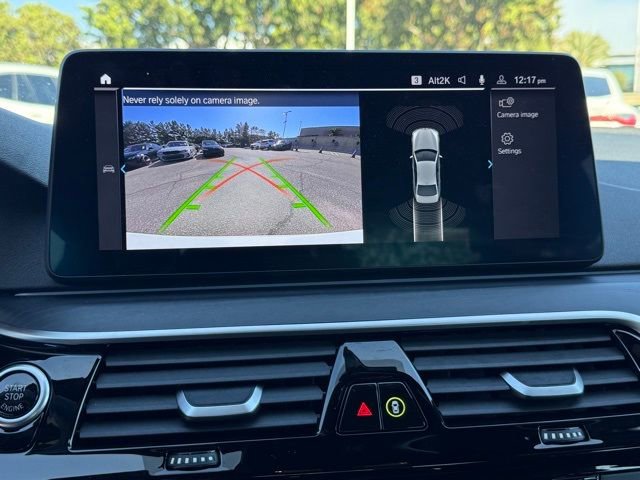 Certified 2023 BMW 530e w/ Premium Package image 30