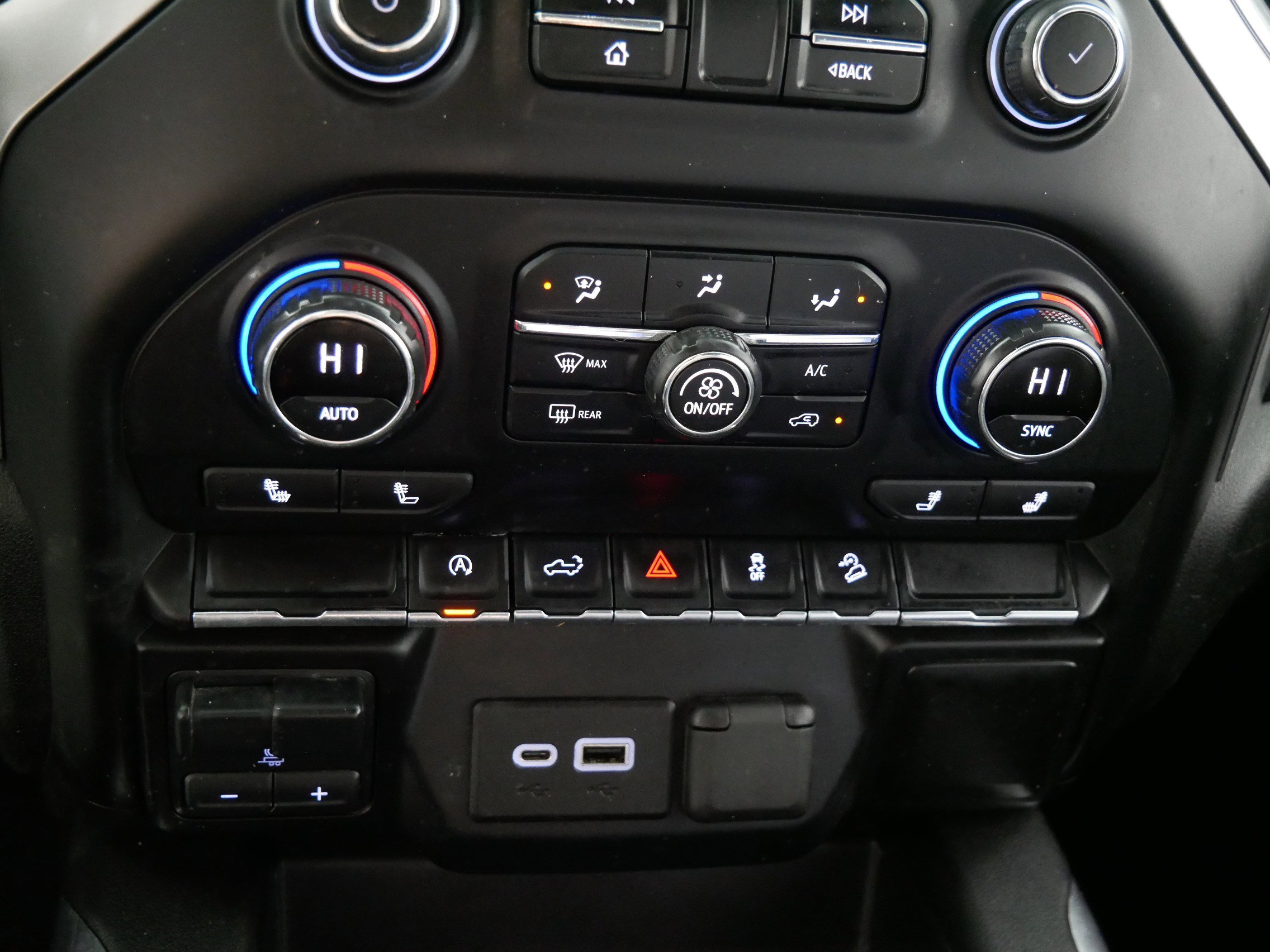 Used 2020 Chevrolet Silverado 1500 LT Trail Boss image 23