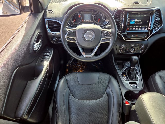 Used 2019 Jeep Cherokee Limited FWD image 13