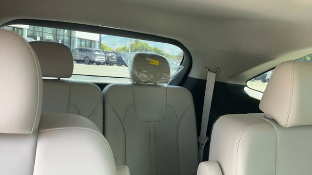 Certified 2025 Kia Sorento SX image 39