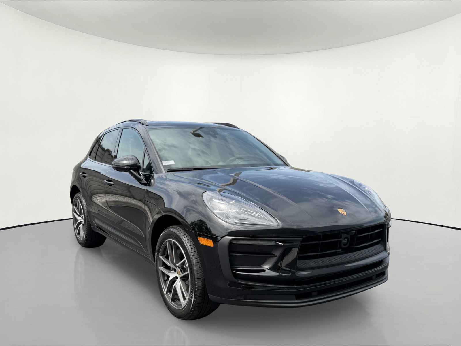 New 2026 Porsche Macan AWD/4WD image 8