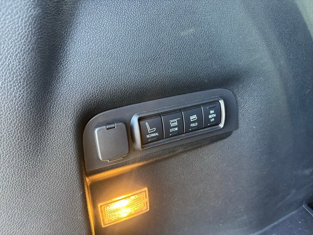 Used 2017 Ford Explorer Limited w/ Equipment Group 301A image 16