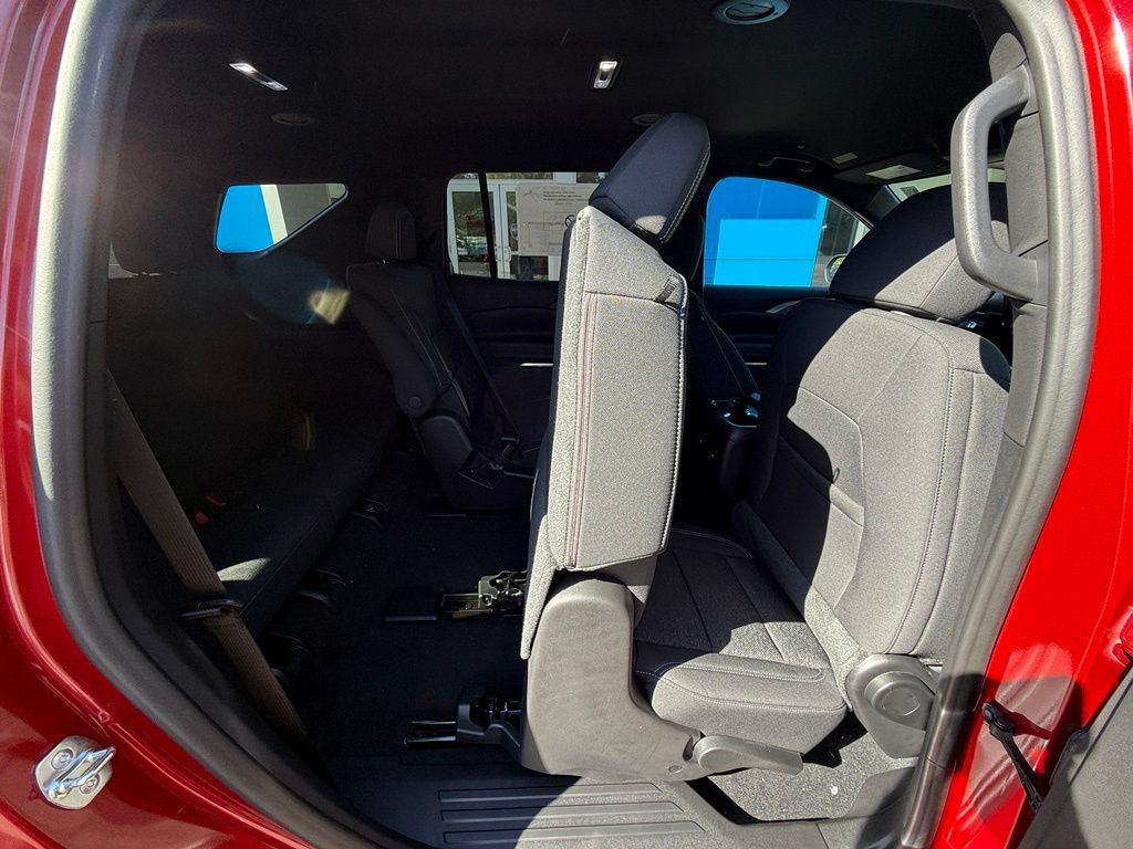 New 2027 Chevrolet Traverse LT AWD/4WD image 34