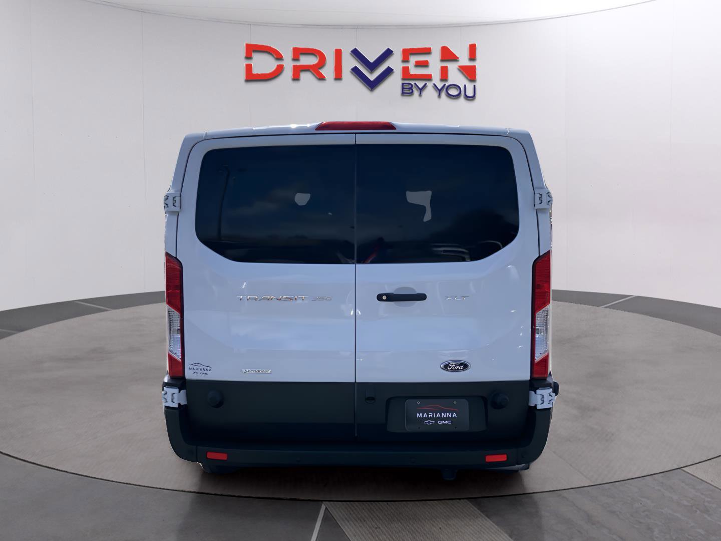 Used 2024 Ford Transit 350 XLT image 5