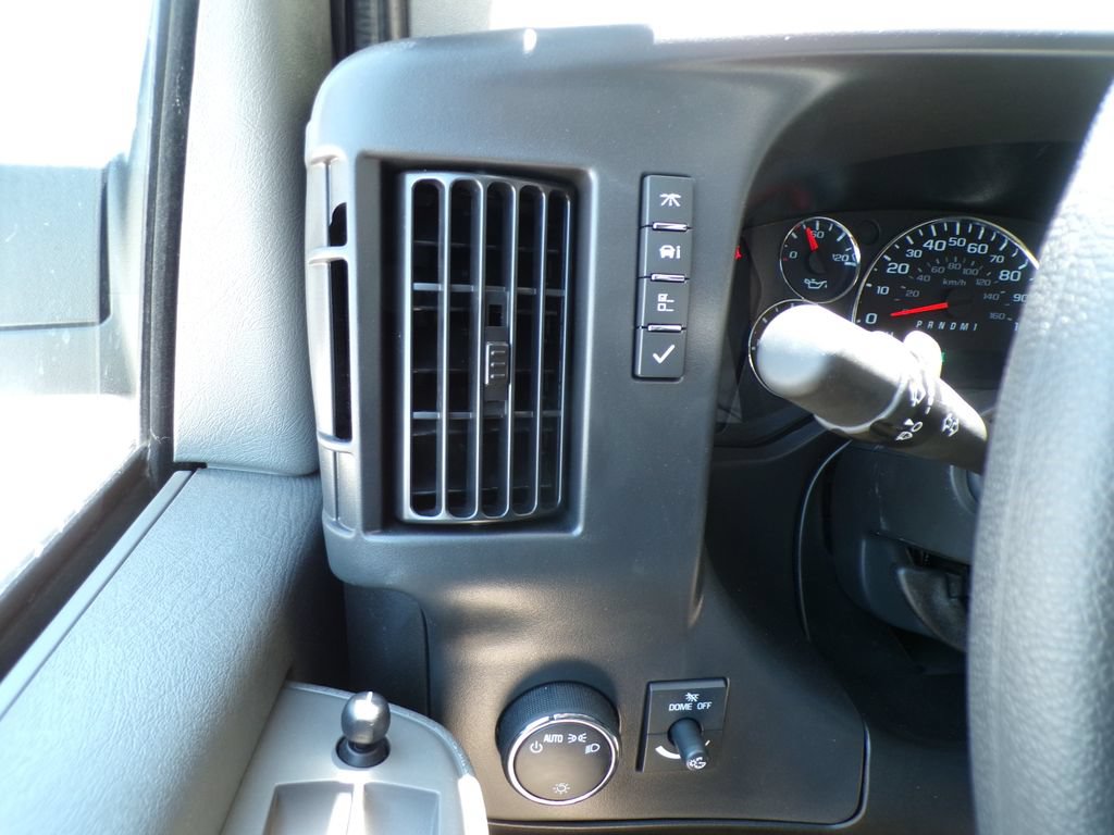 New 2026 Chevrolet Express 2500 Extended w/ Driver Convenience Package RWD image 31