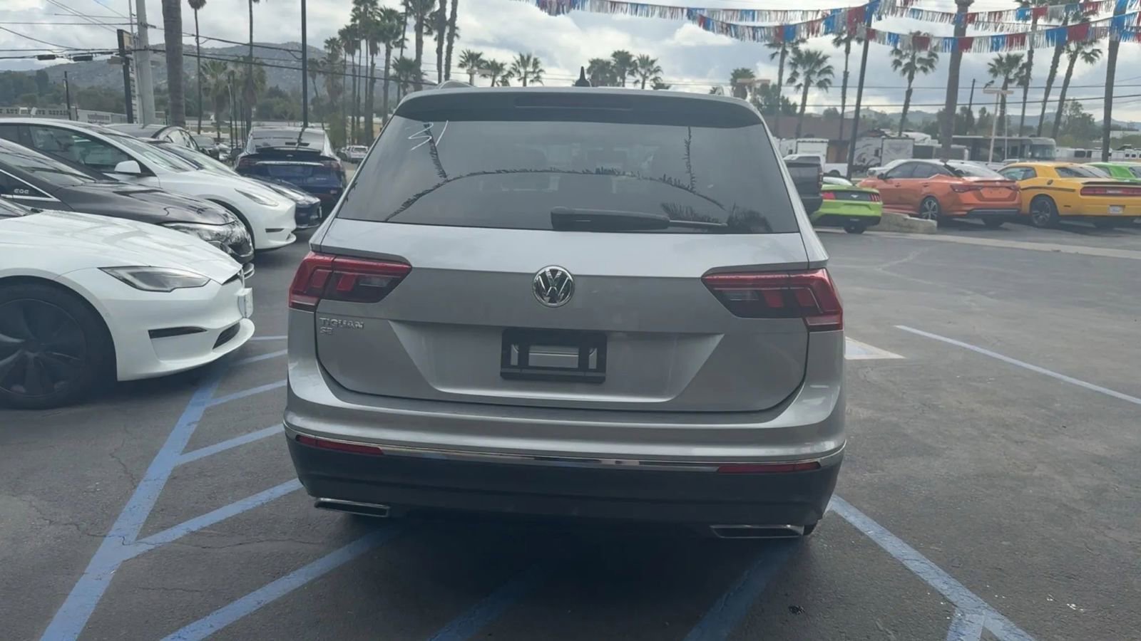 Used 2021 Volkswagen Tiguan SE FWD image 9