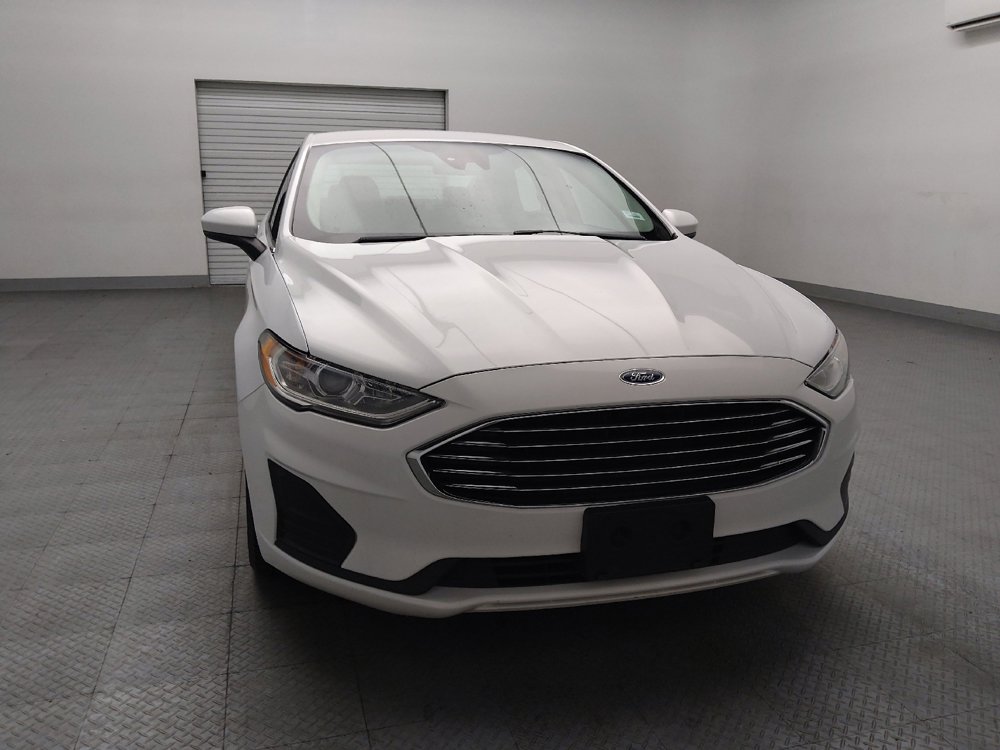 Used 2019 Ford Fusion SE FWD image 14